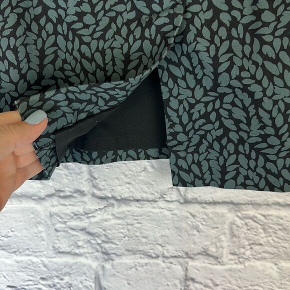 Loft Black and Green Leaf Pencil Skirt Size 8 - Picture 6 of 6